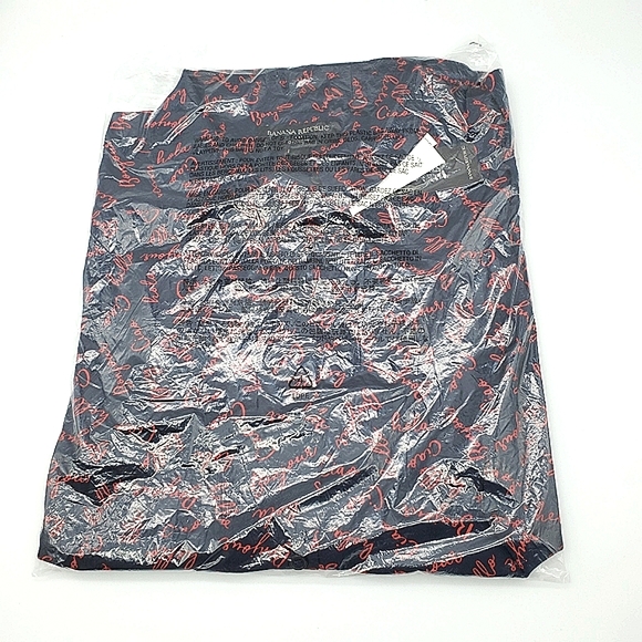 Banana Republic Navy Drapey Classic Shirt - Picture 4 of 4